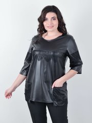 Effect. Large size women's tunic made of leather with lace. 485141782 foto